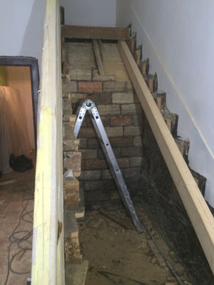 Fatima escalera, gold, Dubái, Carpintería, moma  https://www.carpinteriamoma.com, carpintería, Vigo, reformas, integral, parquet,  armarios,  suelos , diseño , 8888, Pontevedra, ebanistería