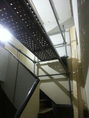 Fatima escalera, gold, Dubái, Carpintería, moma  https://www.carpinteriamoma.com, carpintería, Vigo, reformas, integral, parquet,  armarios,  suelos , diseño , 8888, Pontevedra, ebanistería