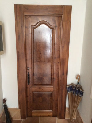 Fatima escalera, gold, Dubái, Carpintería, moma  https://www.carpinteriamoma.com, carpintería, Vigo, reformas, integral, parquet,  armarios,  suelos , diseño , 8888, Pontevedra, ebanistería